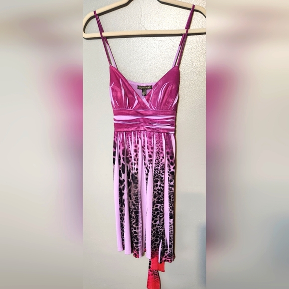 Dress - Picture 1 of 5